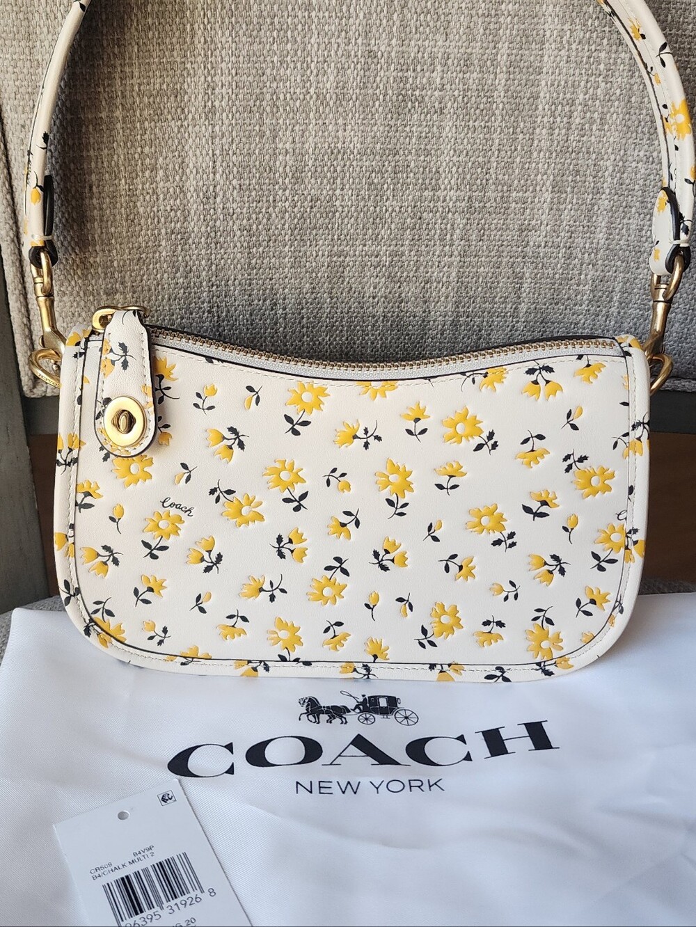 Coach Swinger 20 Bag Floral Print (White)